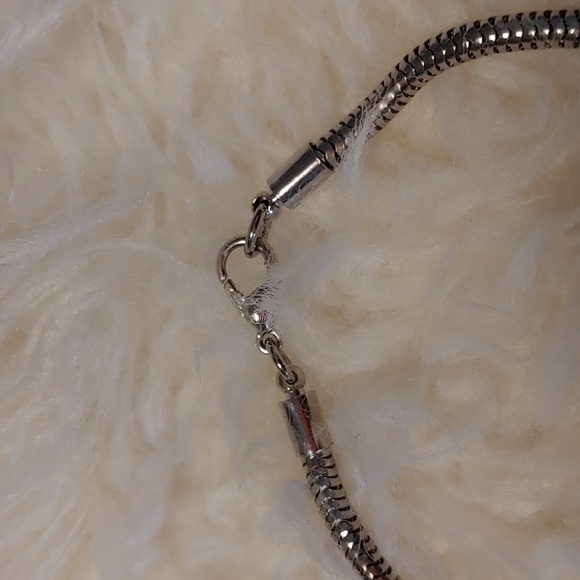 🇨🇦3 For $20🇨🇦SILVER TONE & PURPLE BEAD BRACELET - Picture 3 of 4